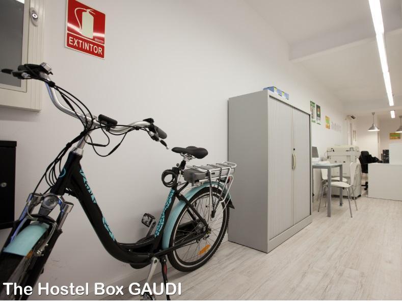 Rocket Hostels Gracia Барселона Екстериор снимка